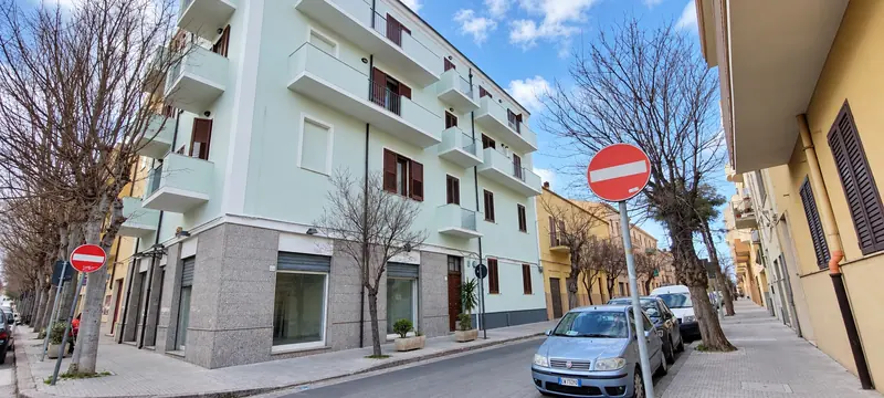 Il palazzo dalla strada